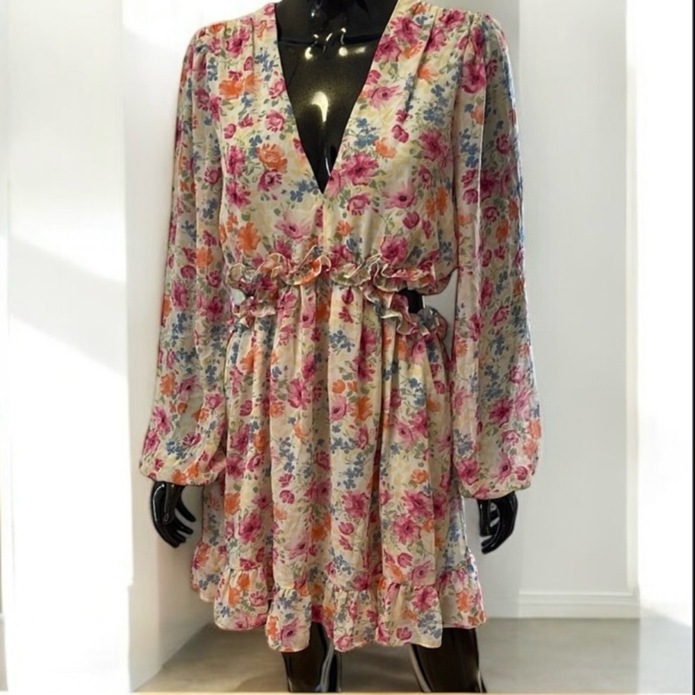 Privy Pink cream Long Sleeve dress